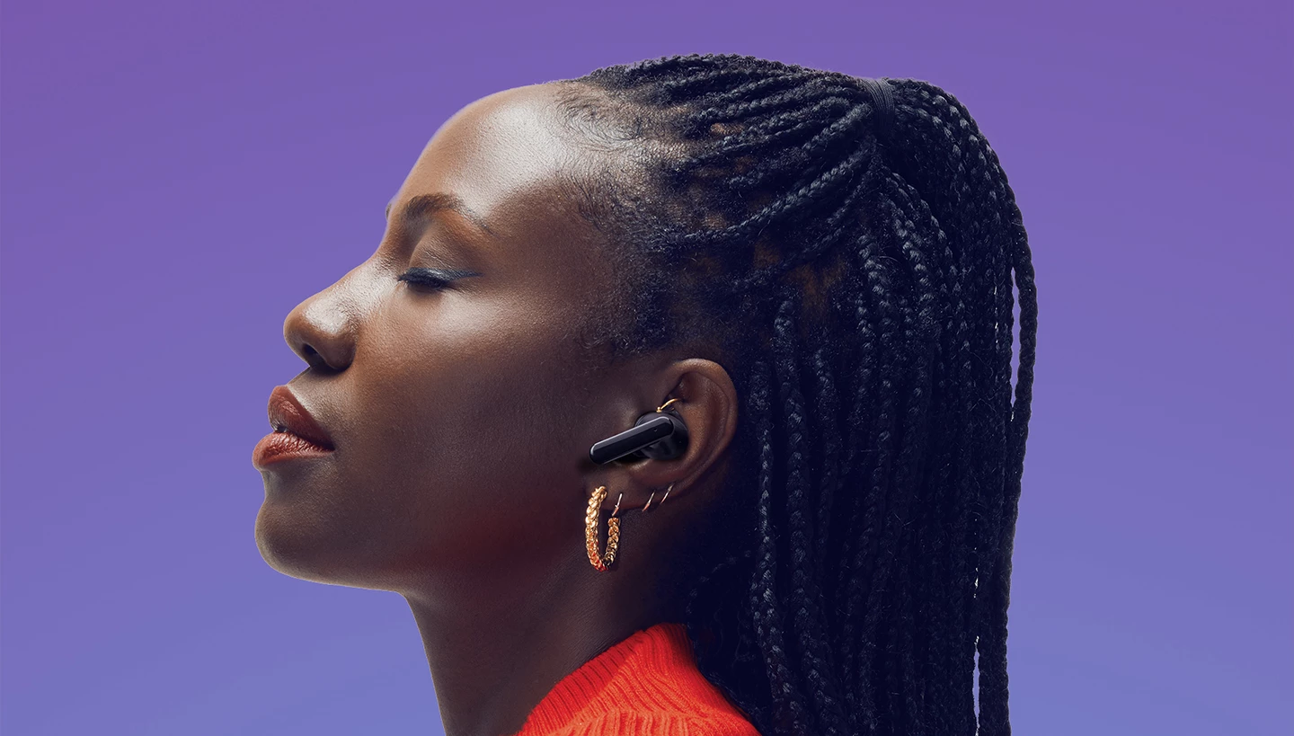 Kufje MOTOROLA Moto Buds 125, TWS Bluetooth, ENC, deri 17 orë punë, IPX5, USB-C, të zeza