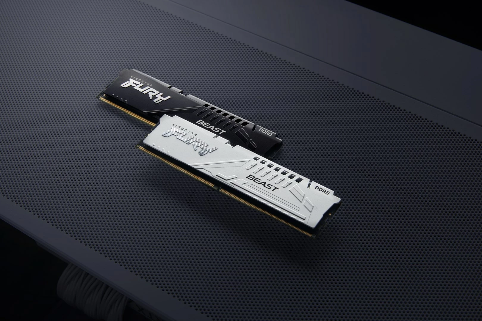 RAM Memorje Kingston FURY Beast 128GB 5600MT/s DDR5 CL40 DIMM (Kit prej 4) e zezë