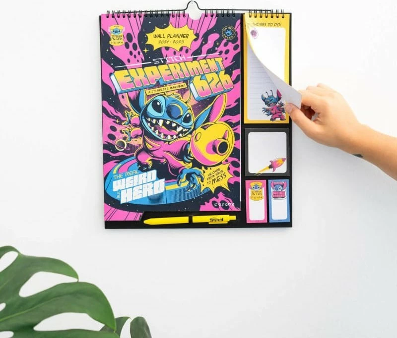 Planer muri Disney Stitch 2024/2025, 29.5x34 cm, 16 muaj