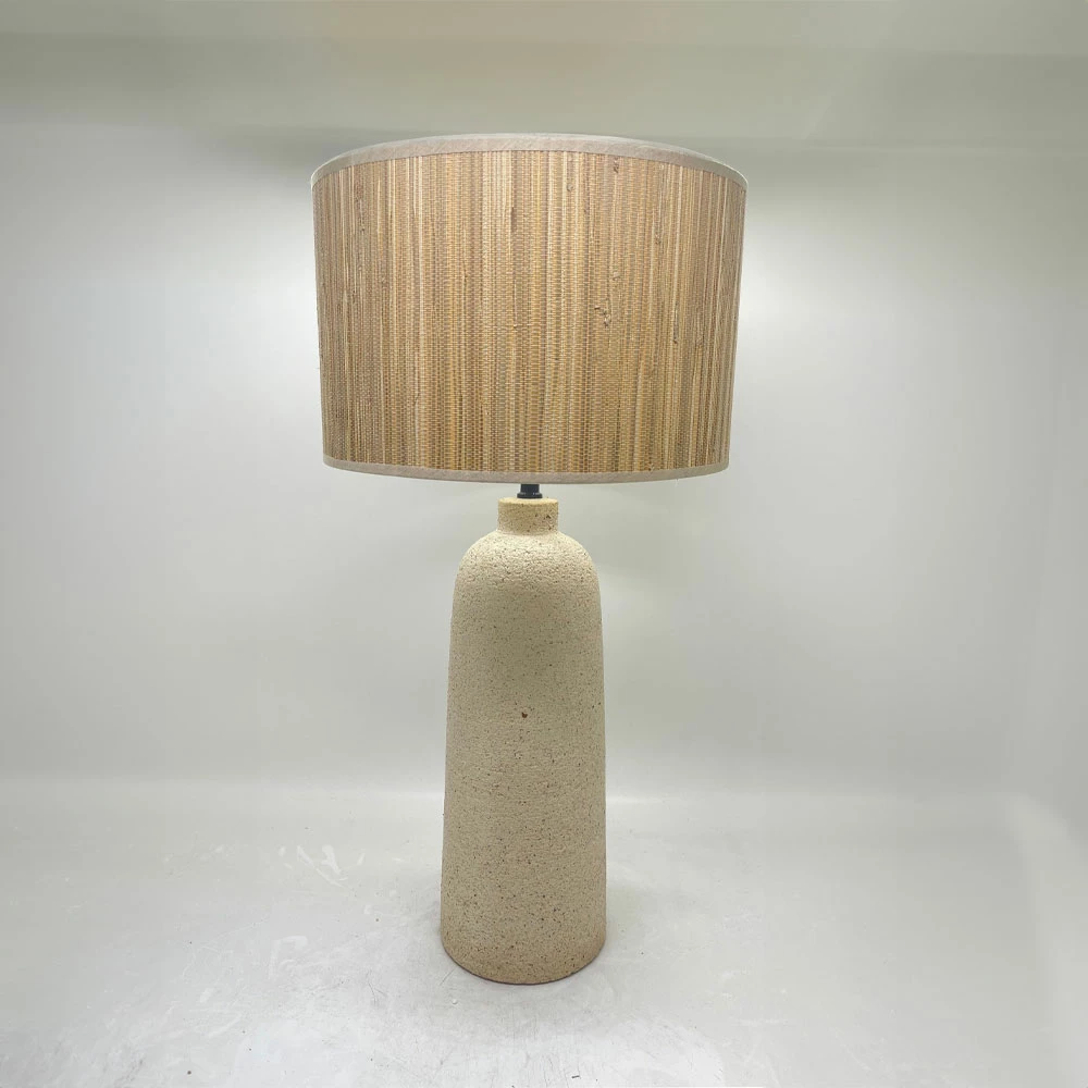 Llambë tavoline ZED, qeramikë bezhë, abazhur bambuje, 15x15x65cm