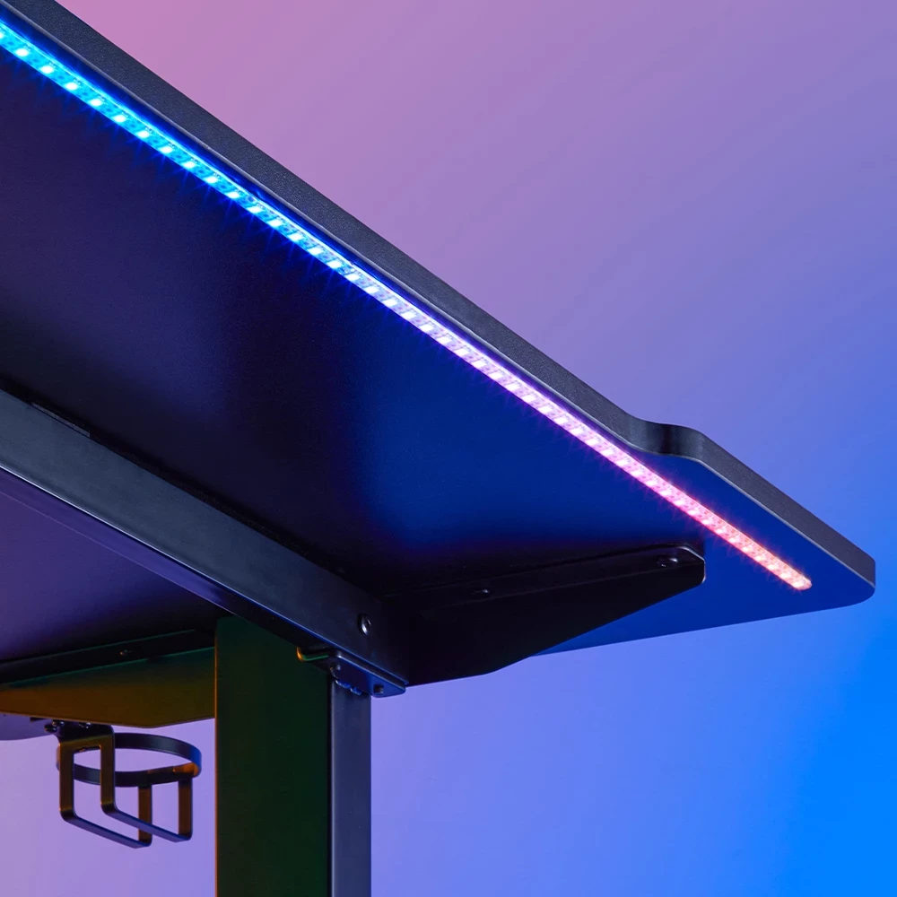 Tavolinë gaming UVI Breacher RGB 136 x 60 cm, lartësi e rregullueshme 71/76/81 cm, e zezë