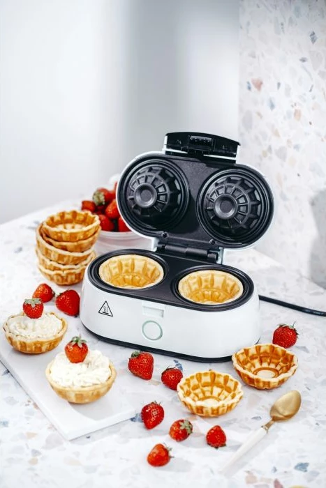 Aparat për waffle ADLER AD3062, 1000W, i bardhë
