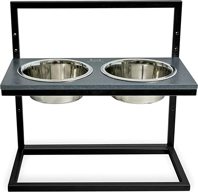 Harley & Cho Feeding Station (M (42x21cm), Guri i kaftë + i bardhë)