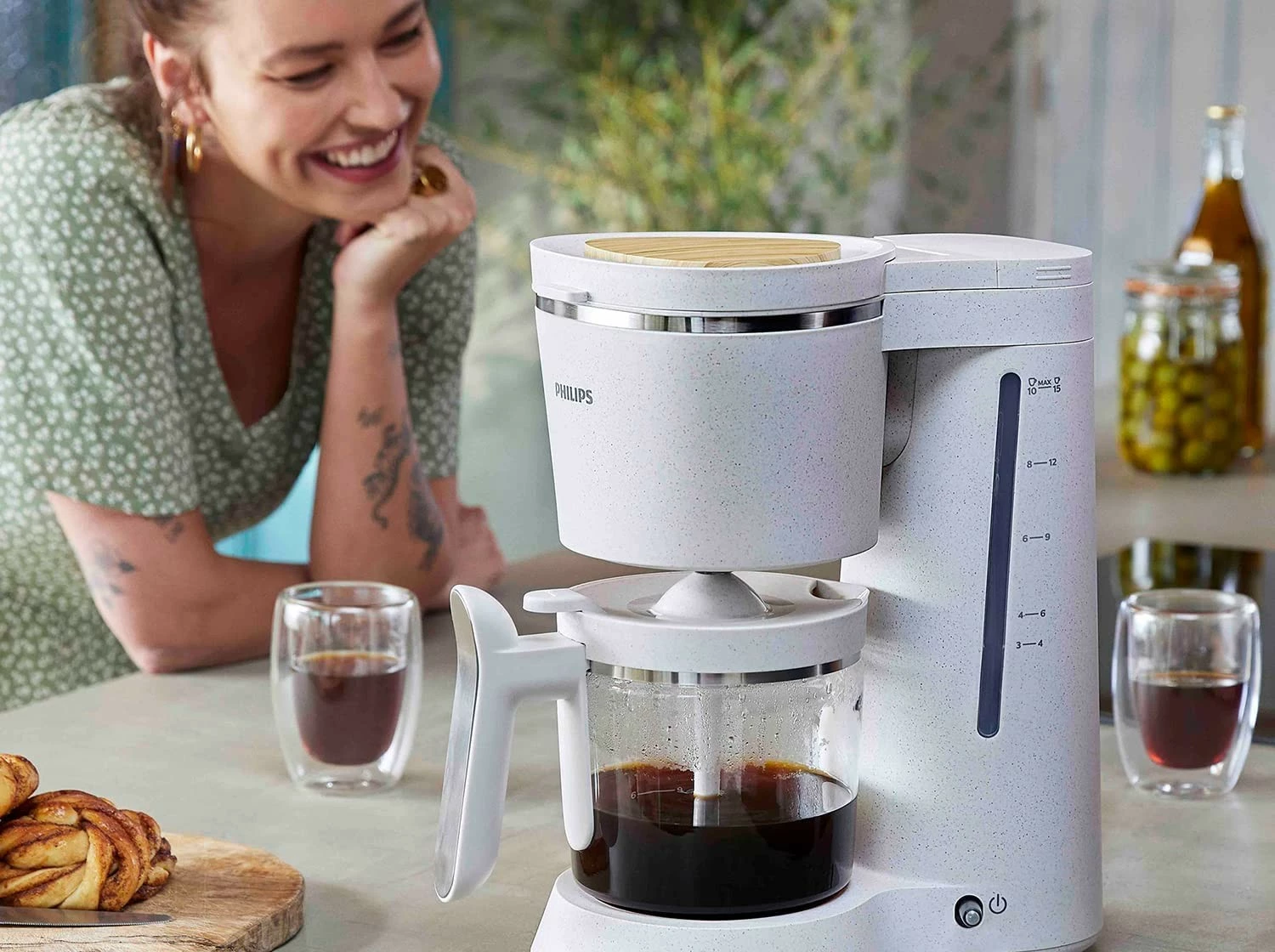 Makinë kafeje Philips HD5120/00, 1.2 L (deri 15 filxhana), Eco Conscious Edition, e bardhë [Ngjyra: E bardhë]