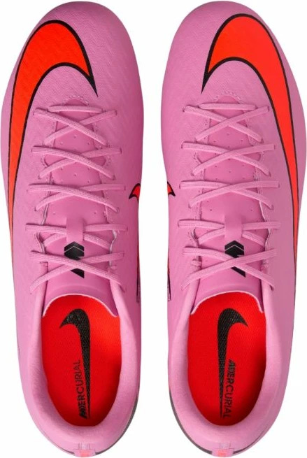 Atlete futbolli Nike për meshkuj, të kuqe [Madhësia: 45.5]