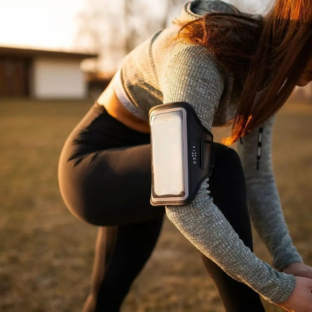 Mbështjellës sportiv për krah Fixed, për celular deri 6.7", rrip 27-39 cm, i papërshkueshëm nga uji, i zi