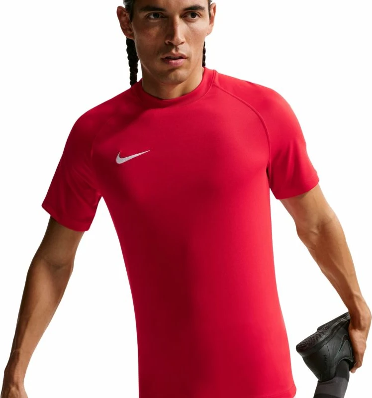 Maicë për meshkuj Nike, e kuqe