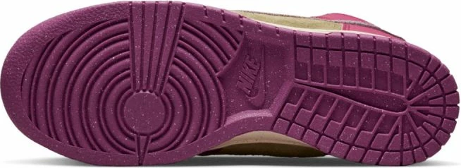 Atlete për femra Nike Dunk High, ngjyrë vjollcë dhe kafe [Madhësia: 40.5]