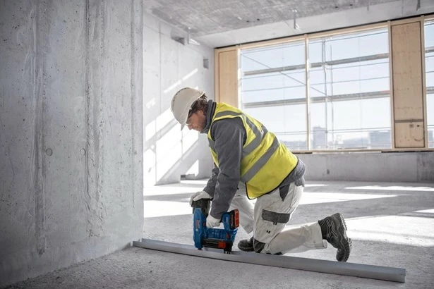 Gozhdues Bosch GNB 18V-38 Professional, 18V, magazinë e drejtë, pa gaz, zi/blu