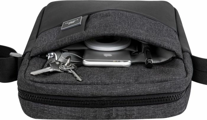 çantë crossbody për tablet RIVACASE 8811 deri 11\", e zezë