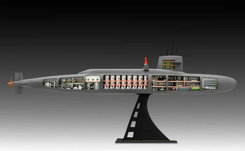 Model plastik anije nëndetëse Revell S.S.B. Abraham Lincoln, 1:253, 158 pjesë