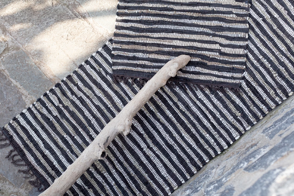 Qilim boho për korridor, lëkurë, zi-bezhë, 70x150cm