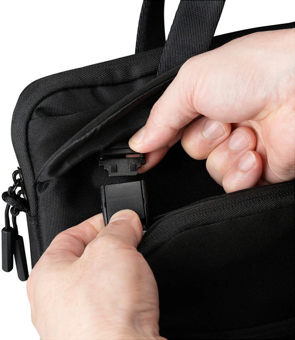 Çantë laptopi Targus Work 14" 3-në-1 Tech Brief, për 14", e zezë