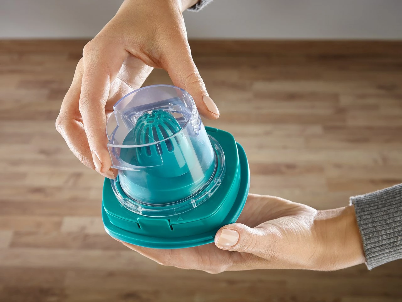 Fshesë elektrike pa kabllo Leifheit PowerVac 2in1, 20V, pa qese, bardhë/kaltër