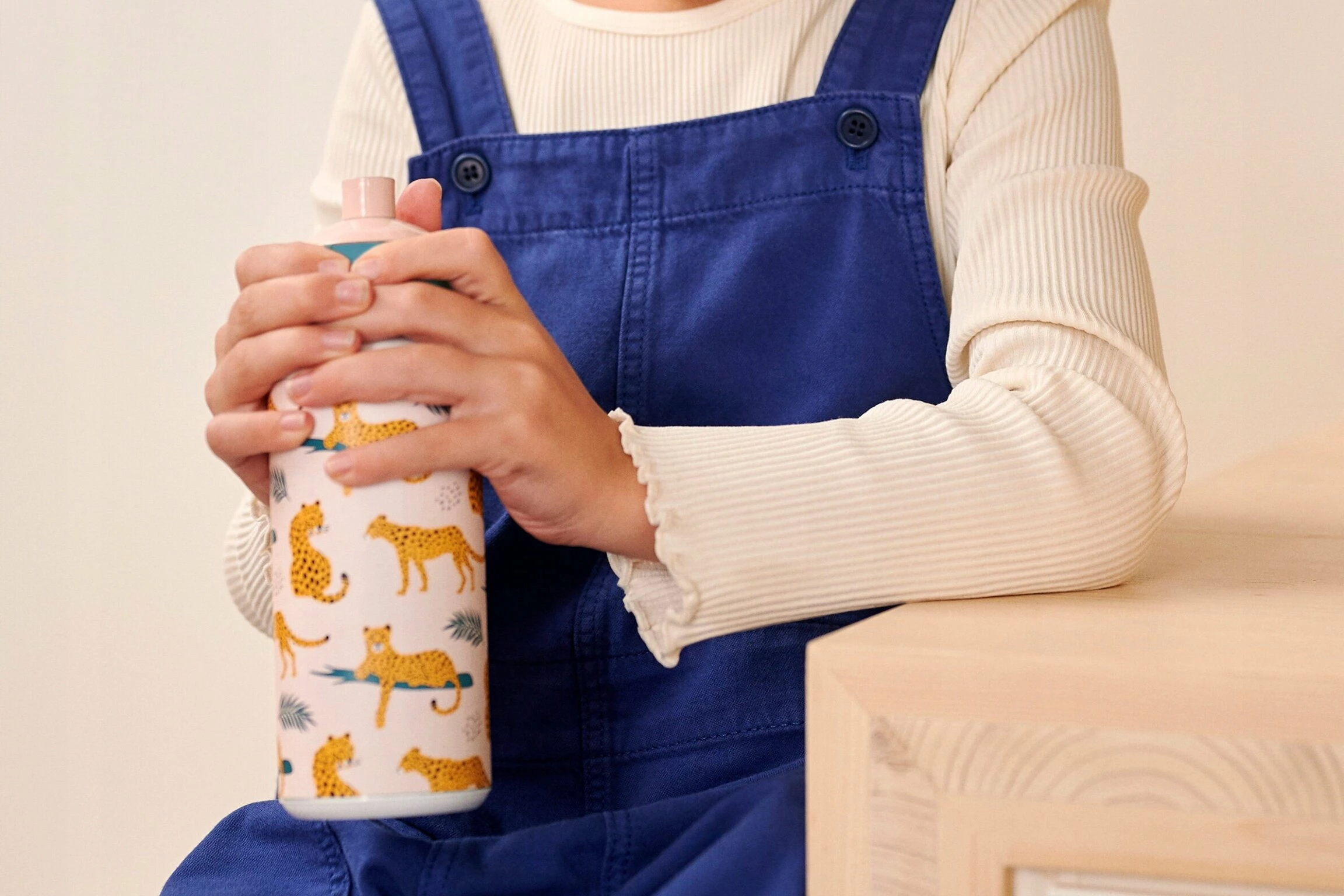 Bidon për fëmijë Mepal Pop-Up Campus Fairy Wonders 107410065409 400 ml, bardhë/rozë