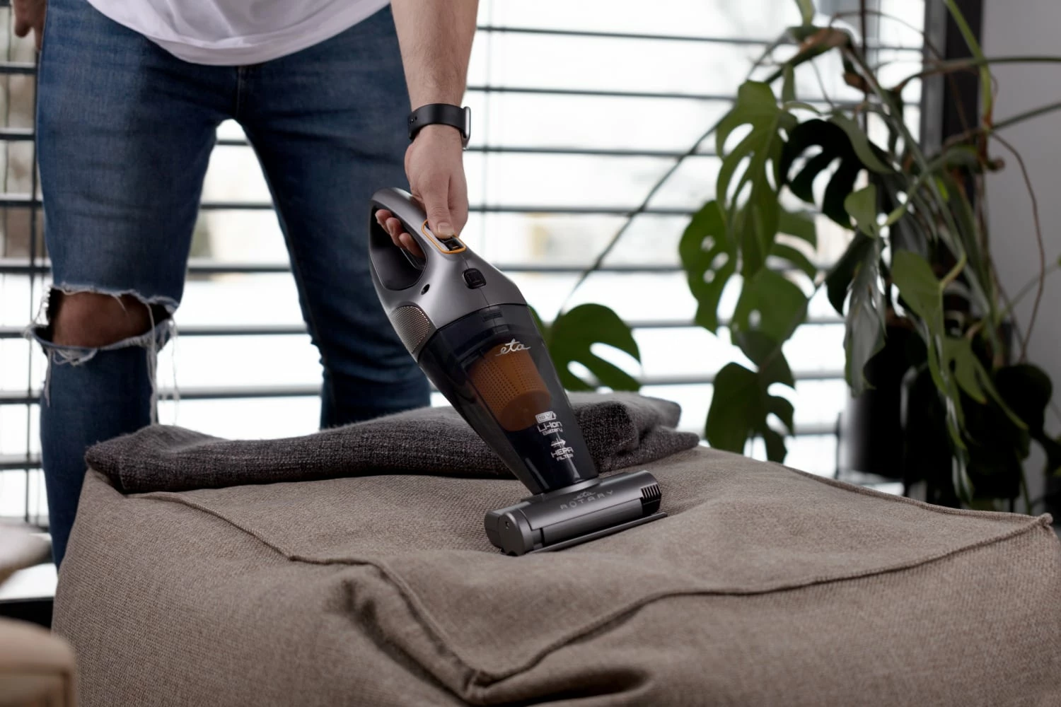 Fshesë Me Bateri ETA ROTARY 242590000