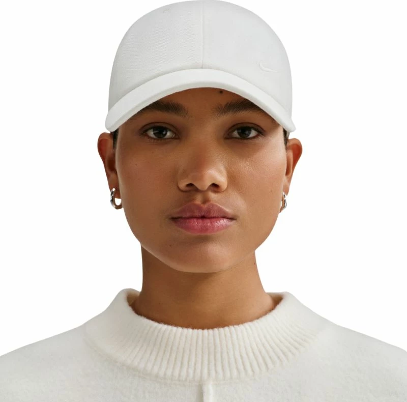 Kapelë Nike Club FZ5698 133, e bardhë [Madhësia: M/L]