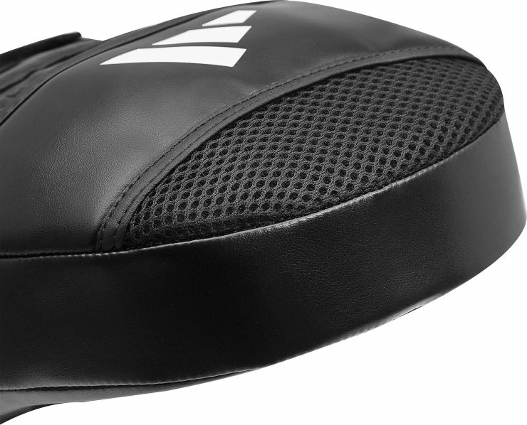 Doreza trajnimi adidas, të zeza