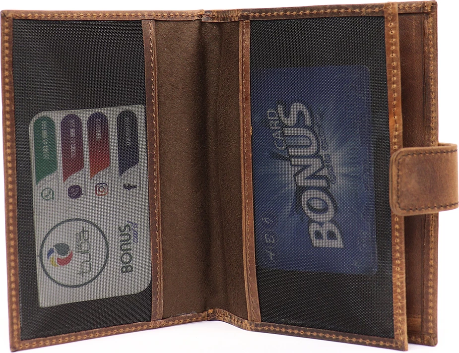 Kuleta për pasaportë West Polo 600-25
