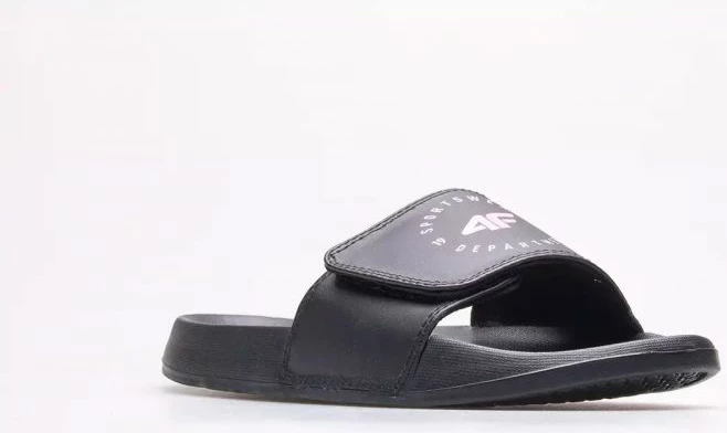 Shapka për vajza 4F, të zeza