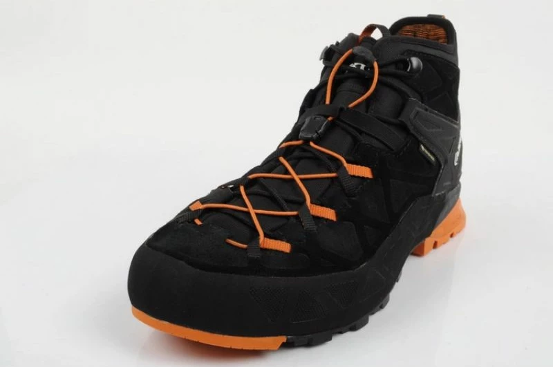 Atlete për meshkuj Aku, të zeza