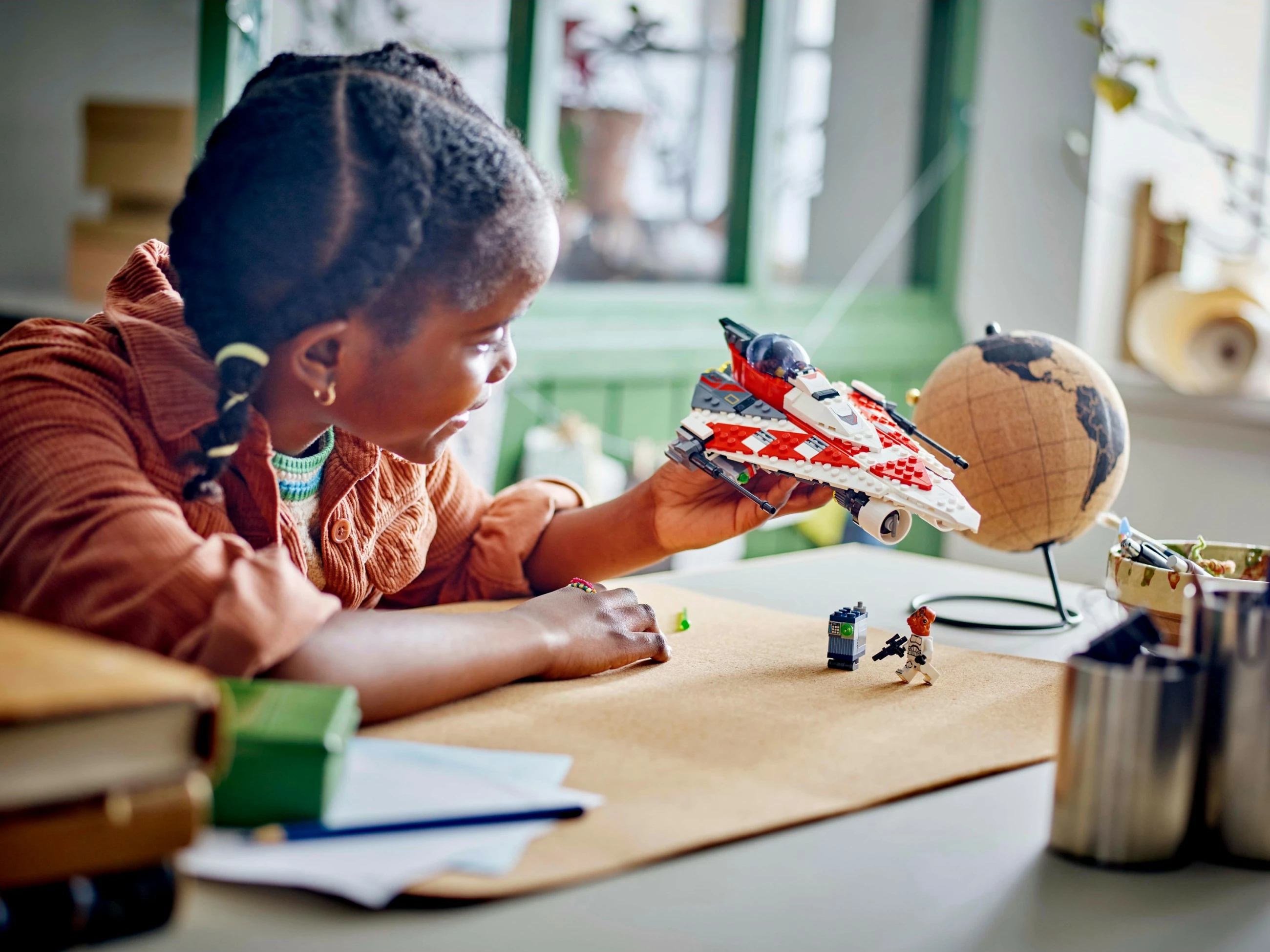 Set ndërtimi LEGO Jedi Bob's Starfighter, 305 pjesë, shumëngjyrësh