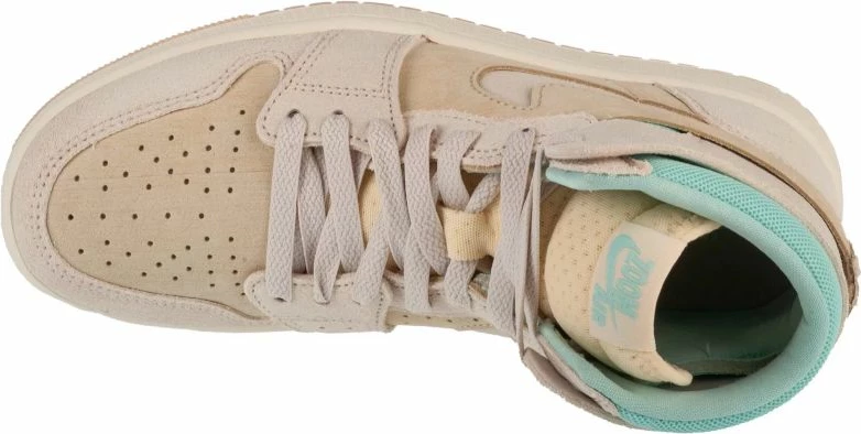 Atlete Nike Jordan për femra, bezhë