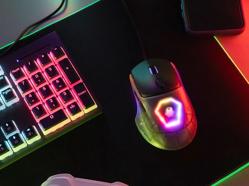 Maus Tracer Gamezone Neon RGB 12400 DPI, 7 butona, USB, i djathtë, kabllo 1.8 m, i zi, me 3 kapakë S/M/L