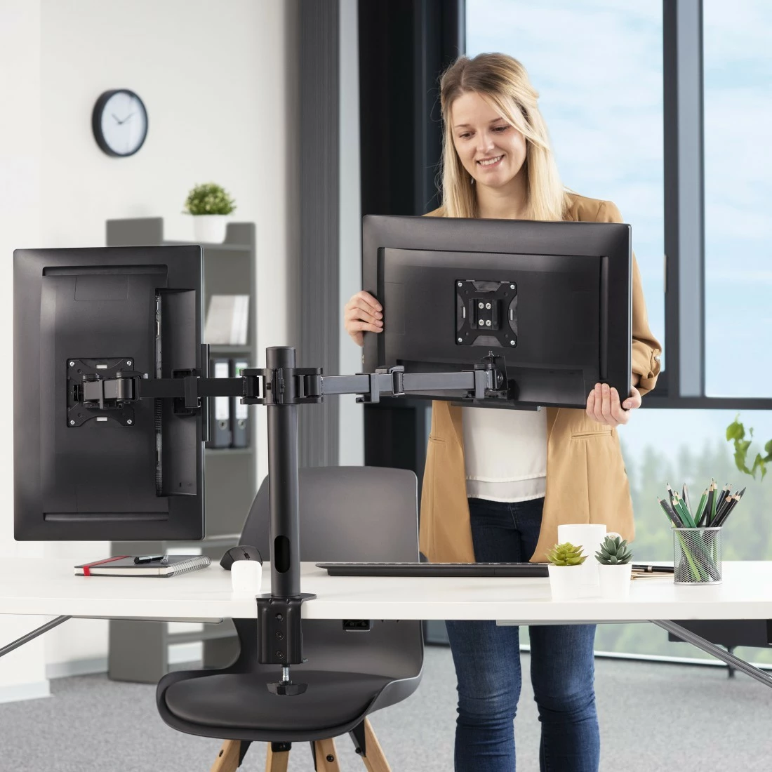 Mbajtës monitori tavoline Hama 118494, 2 krahë, 13-35 inç, i zi