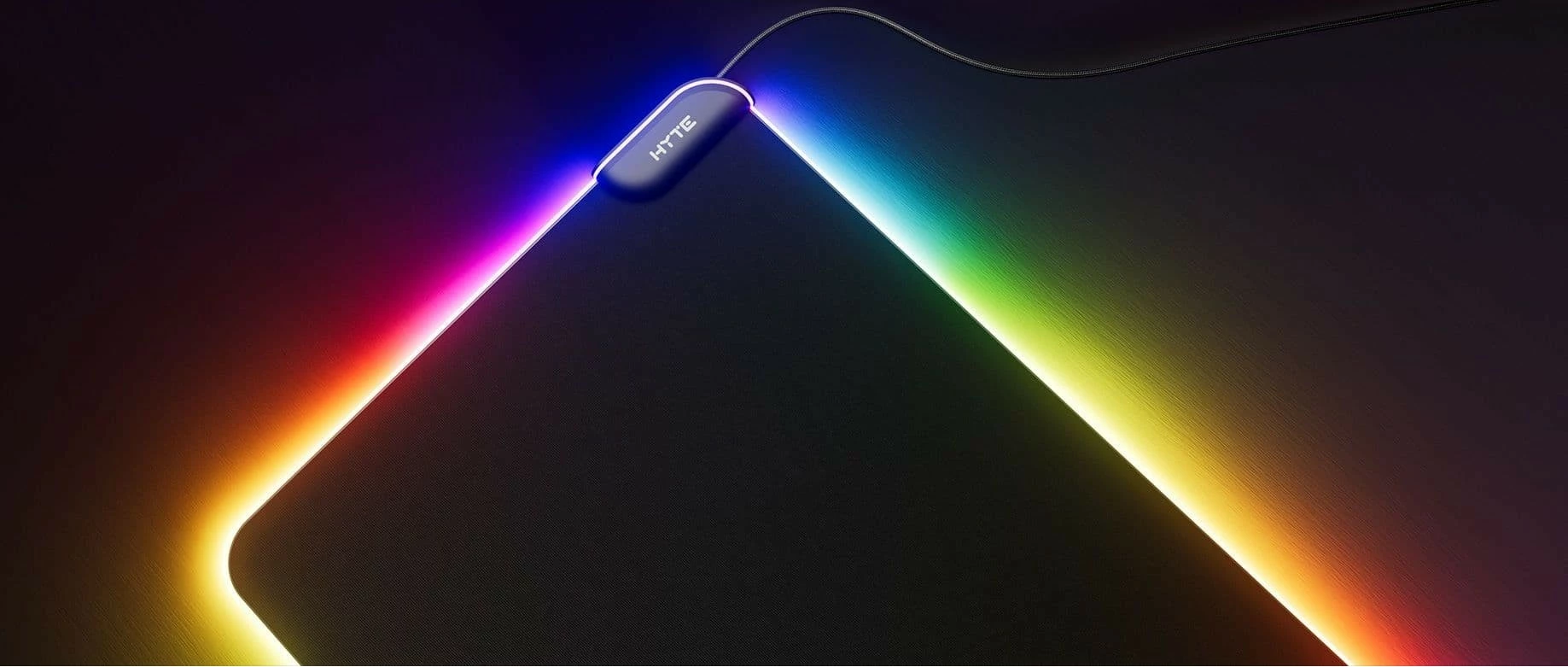 Mauspad HYTE CNVS me ndriçim RGB