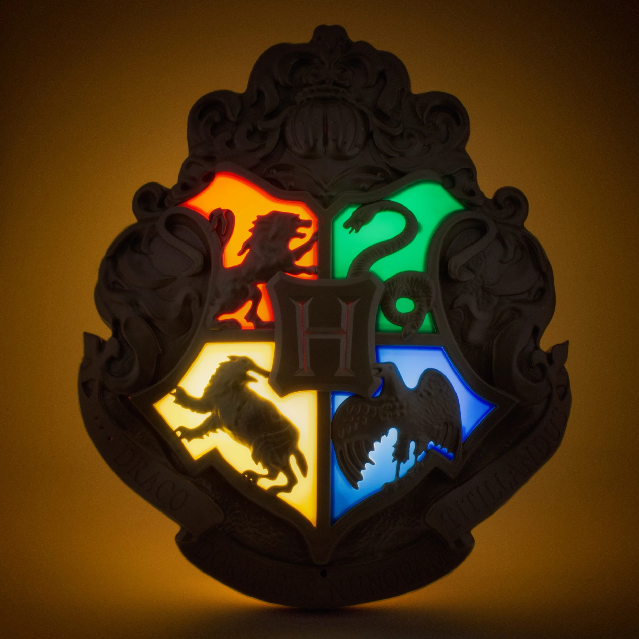 Lampë tavoline Paladone Harry Potter Hogwarts Crest 35 cm me telekomandë shkop, shumëngjyrëshe