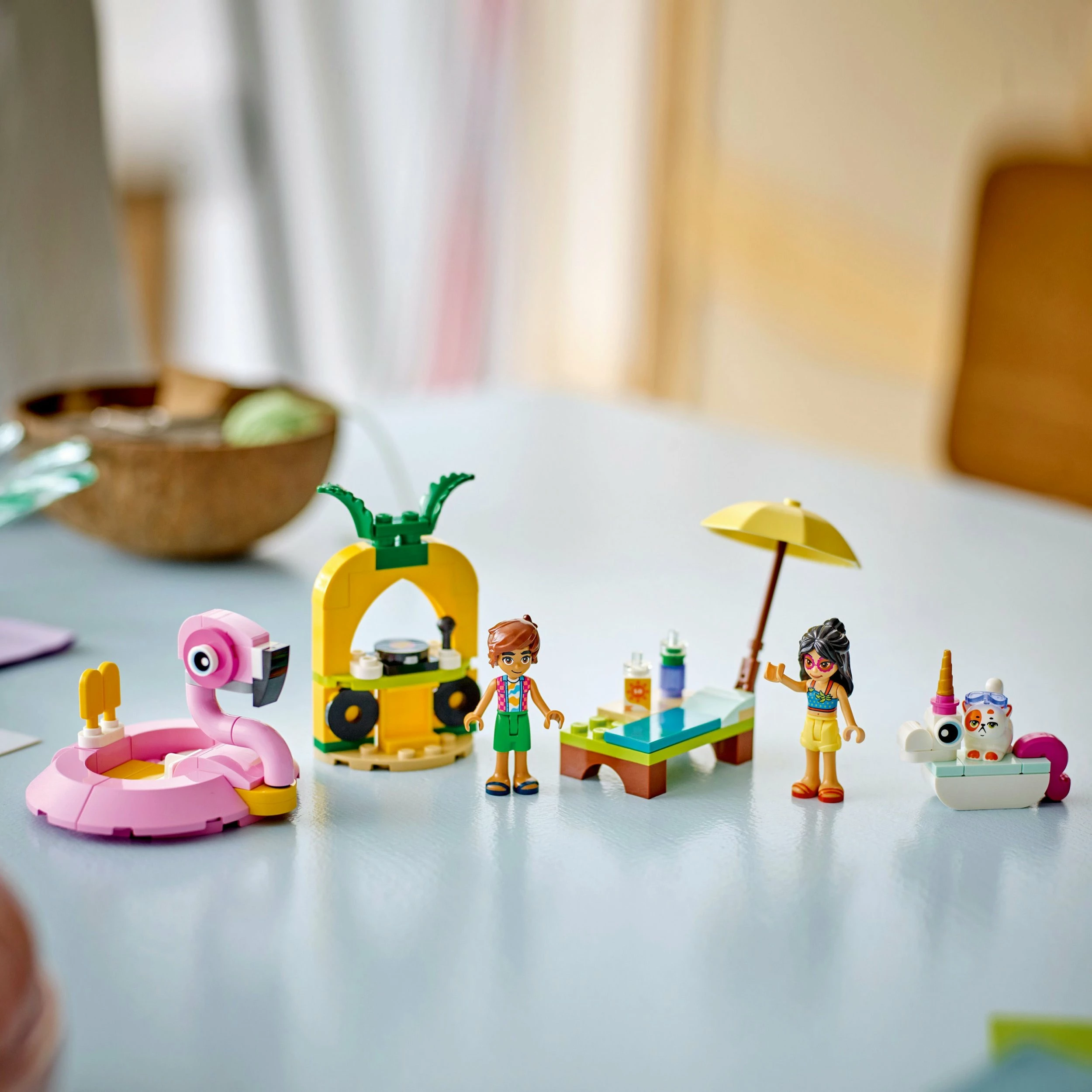 Set ndërtimi LEGO Friends 42658 Inflatable Pool Party, 99 copë