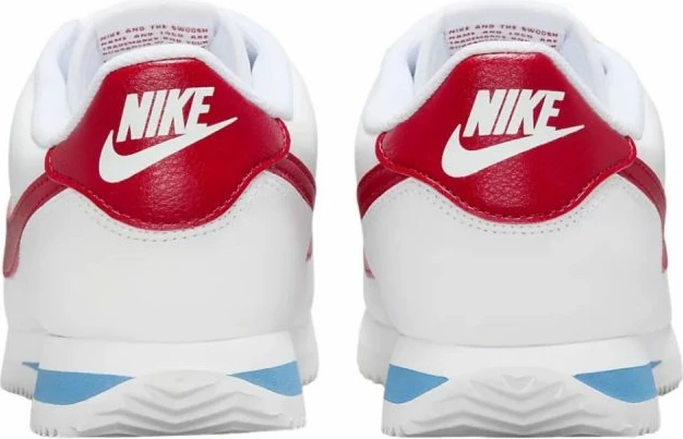 Atlete Nike femra, të bardha