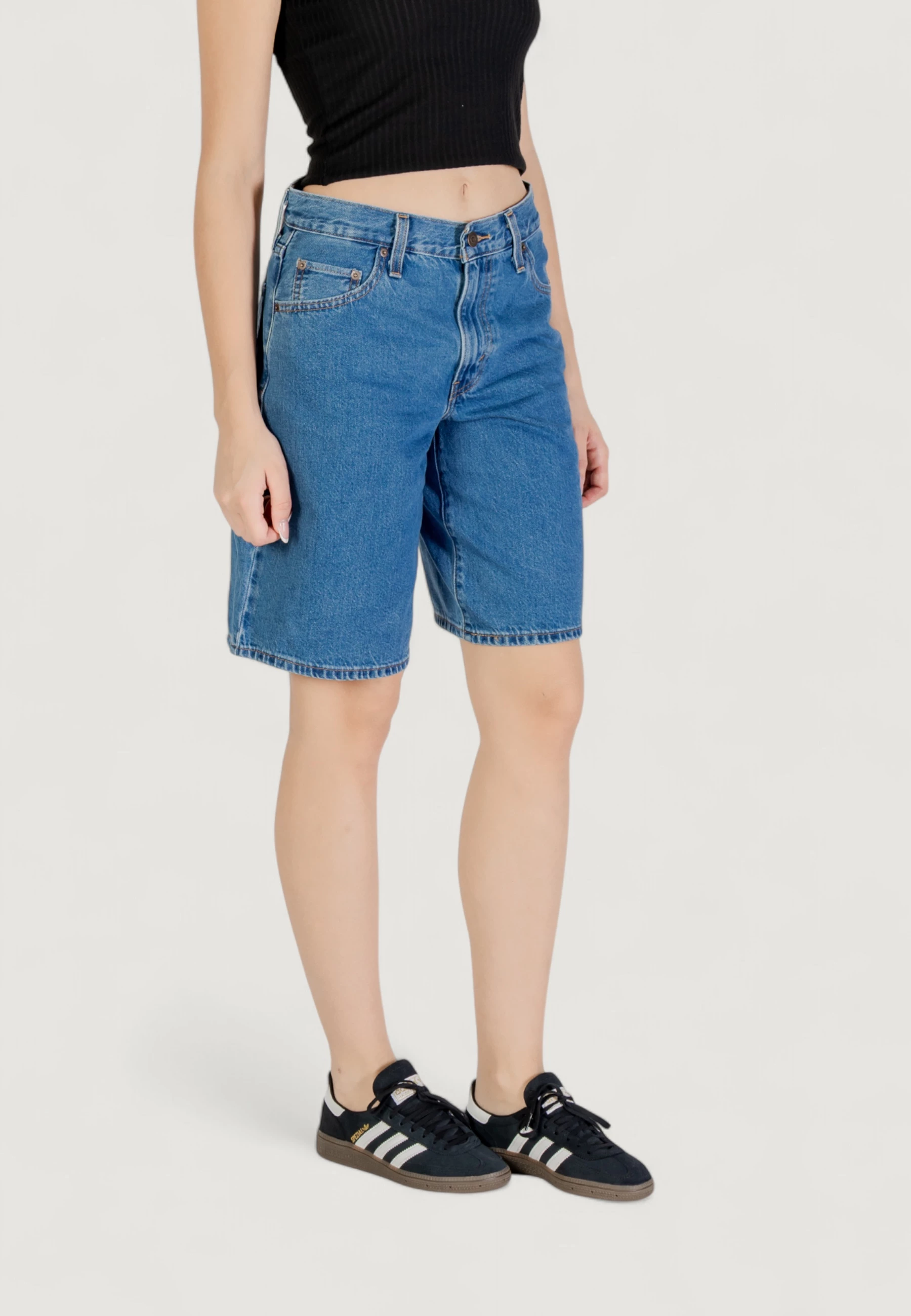 Shorce për femra Levi's BAGGY DAD JORT FOOLISH LOVE 000MJ-0001, denim [Madhësia: W30]