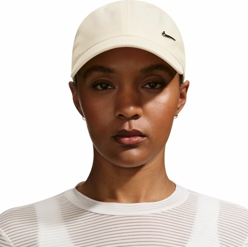 Kapelë Nike Dri-FIT Club FB5372, krem