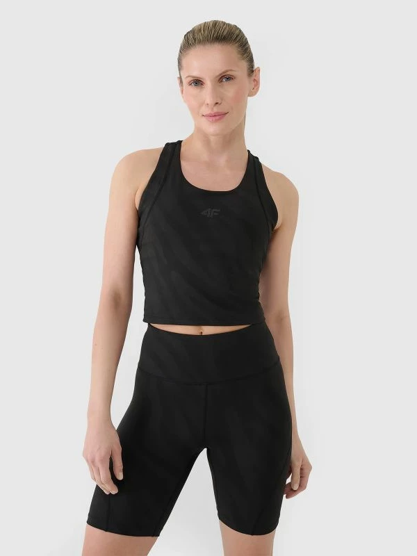 Hellonke trajnimi për femra 4F, me dizajn