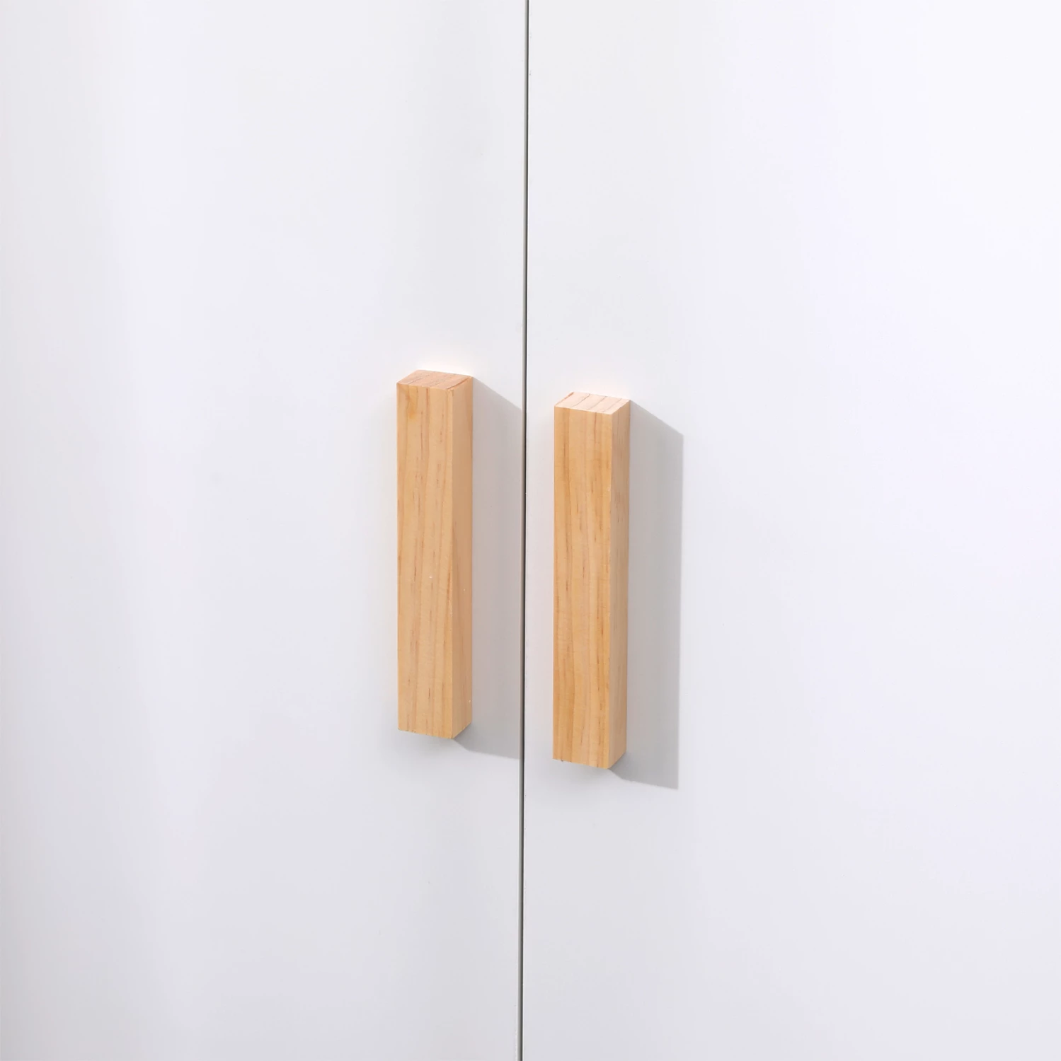 Dollap për fëmijë PASCHAL, ngjyrë e bardhë, këmbë prej druri pishe, 96x44x170cm