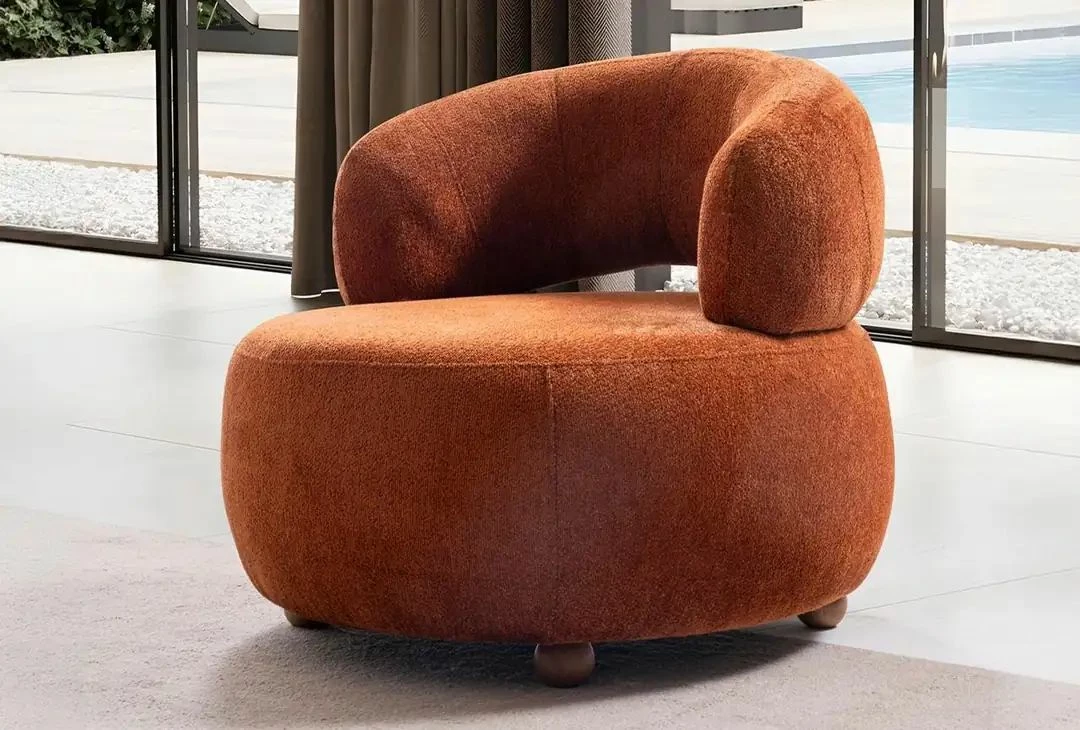 Karrige Wing, Atelier del Sofa, ngjyrë e kuqe qeramike (Tile Red), Rio