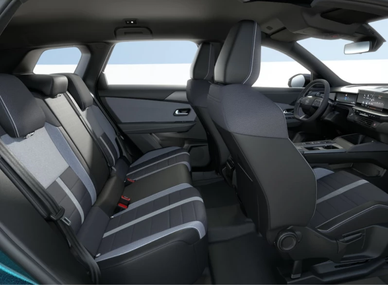 REZERVO Opel Grandland Hybrid Edition - 1.2B / 136 HP / Hybrid