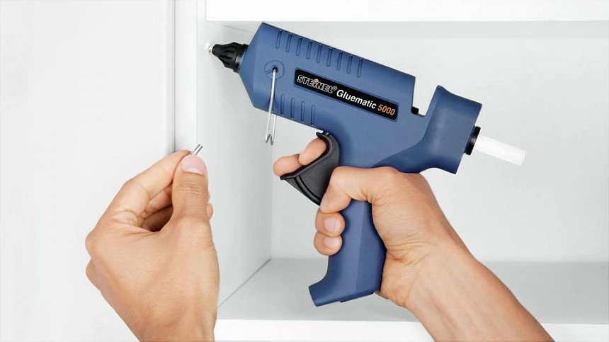 Pistoletë ngjitësi e nxehtë Steinel Gluematic 5000, 500 W, 11 mm, 22 g/min, 210–220°C, blu