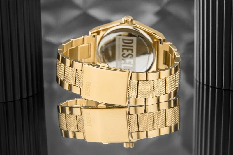 Orë dore për meshkuj DIESEL, të arta