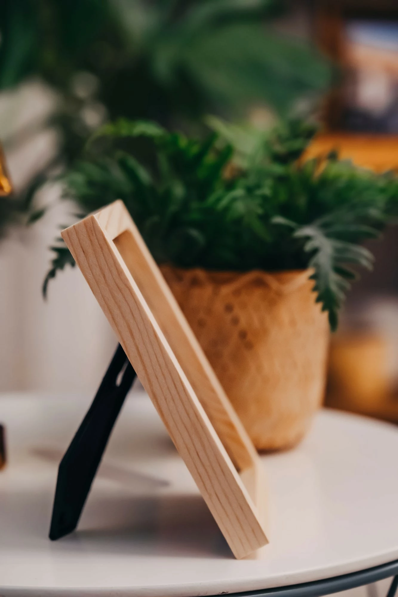 Kornizë druri për foto Aberto Design, DA1521 - 15x21cm