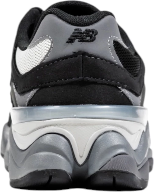 Atlete për femra New Balance 9060 GC9060BK, të zeza [Madhësia: 38]