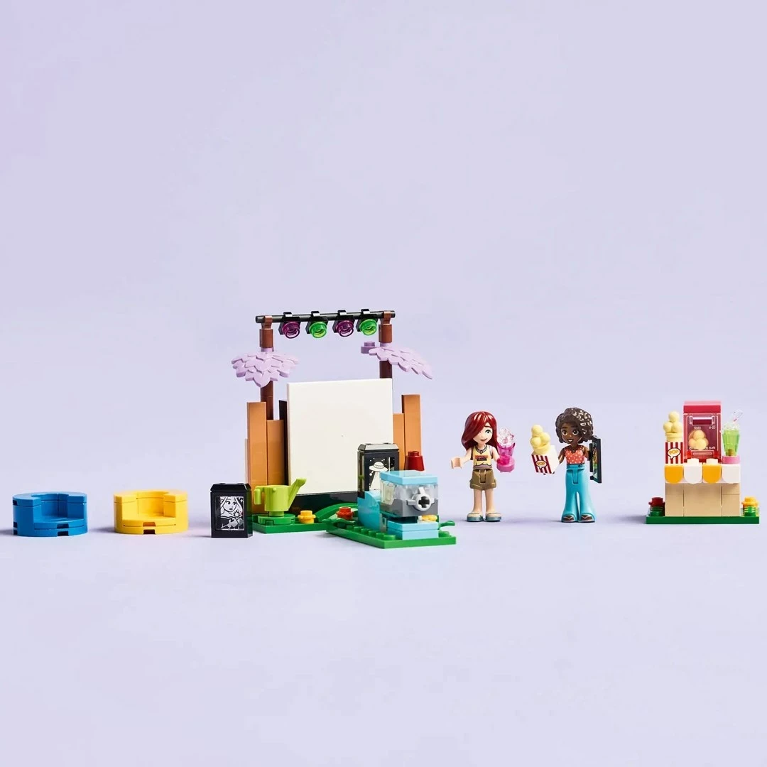 Set lodrash LEGO Friends 42642 Friendship Movie Night, 154 pjesë, me 2 minifigura