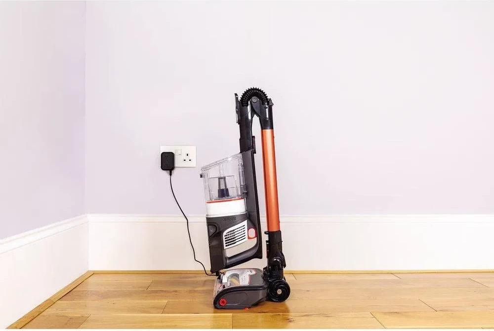 Fshesë me korent pa kabllo, Shark IZ201EU DuoClean & Anti Hair Wrap, Flexology, 0.7L, 40 min, portokalli