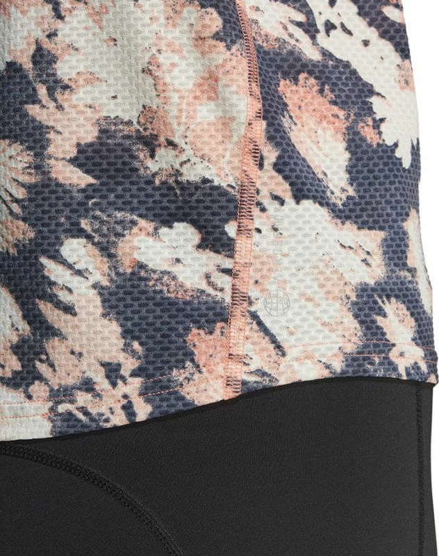 Maicë adidas për femra, me ngjyra