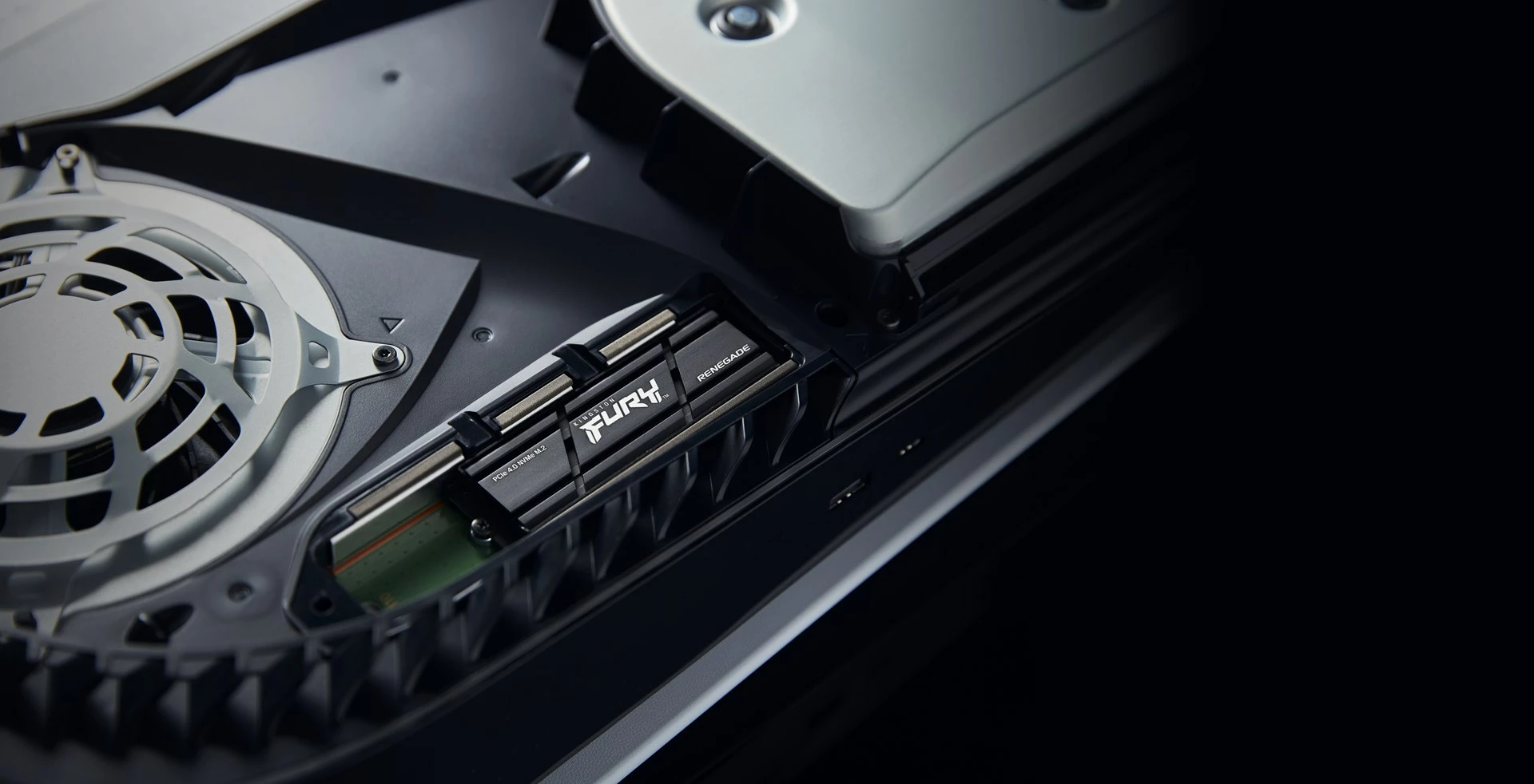 SSD Kingston FURY Renegade 2TB, M.2, PCIe 4.0 NVMe, me heatsink, i zi