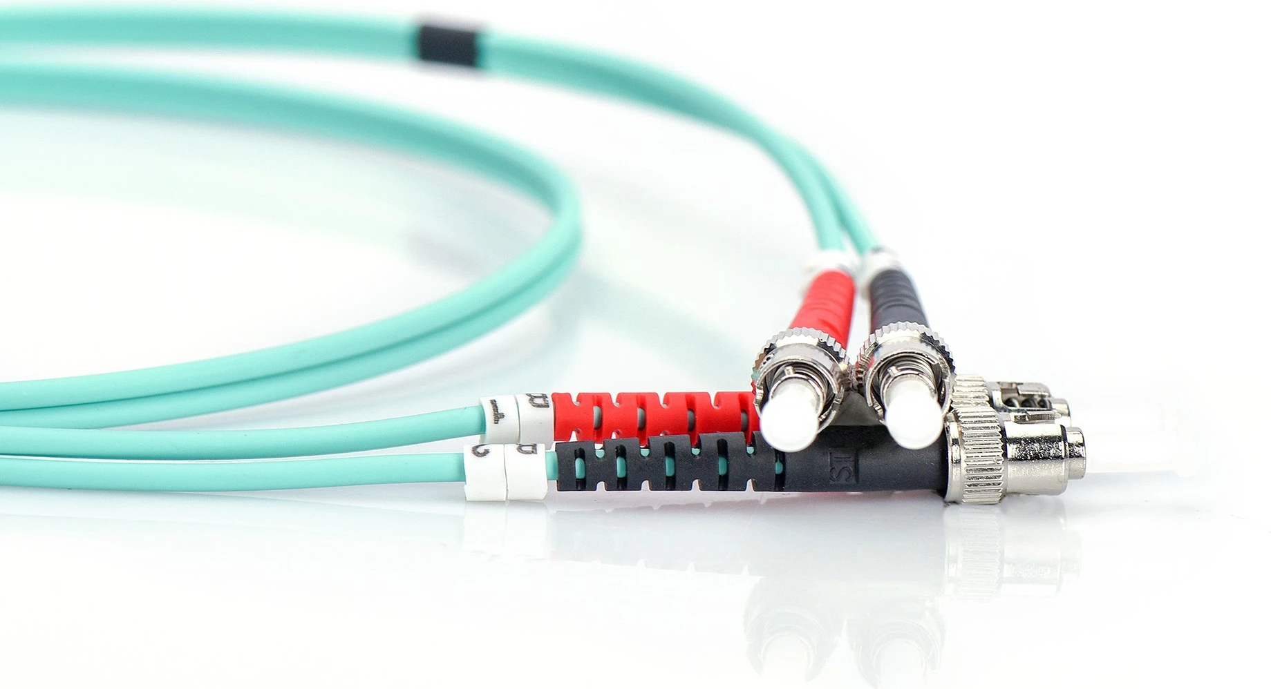 Kabllo optike Digitus OM3 ST/ST 2m aqua