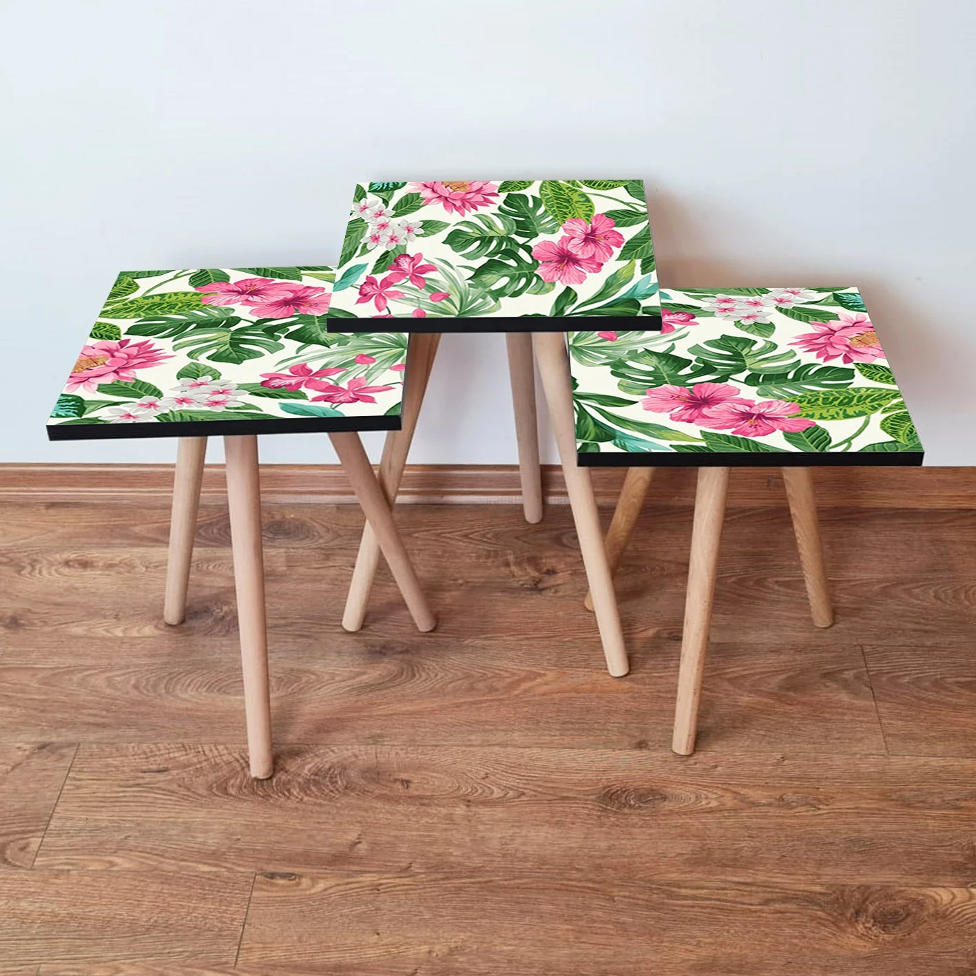 Set tavolinash të mbivendosshme, 3 copë, Skye Decor, rozë, jeshile, krem, 3Shp192