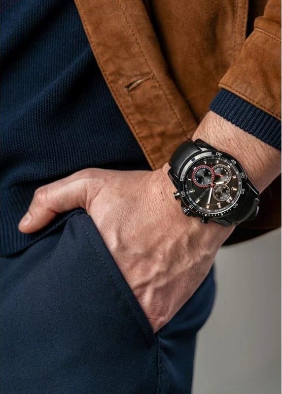 Orë dore për meshkuj Paul Lorens, e zezë